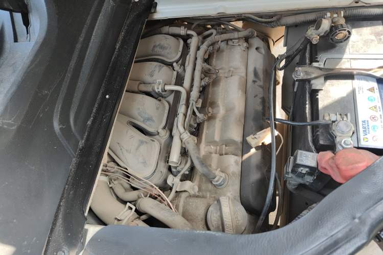 Used CHANGAN KAICHENG Star 3 2015 1.2L Base Model Non-Air-Conditioned EA12V Engine Bay Right