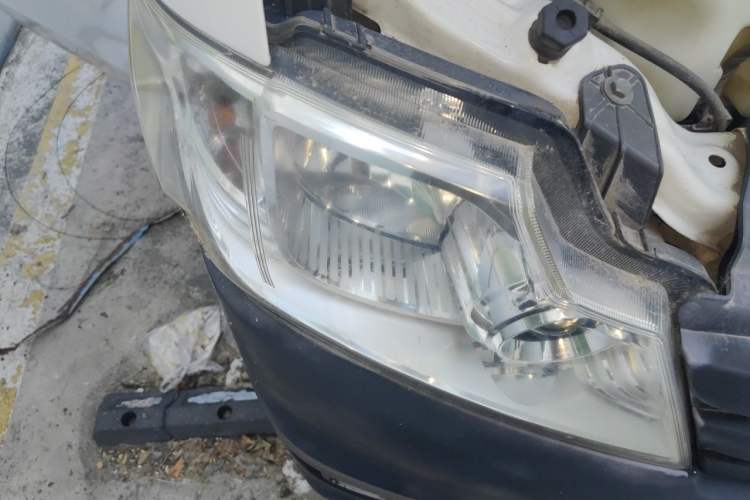 Used CHANGAN KAICHENG Star 3 2015 1.2L Base Model Non-Air-Conditioned EA12V Right Front Headlight