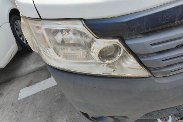 Used CHANGAN KAICHENG Star 3 2015 1.2L Base Model Non-Air-Conditioned EA12V Right Front Headlight