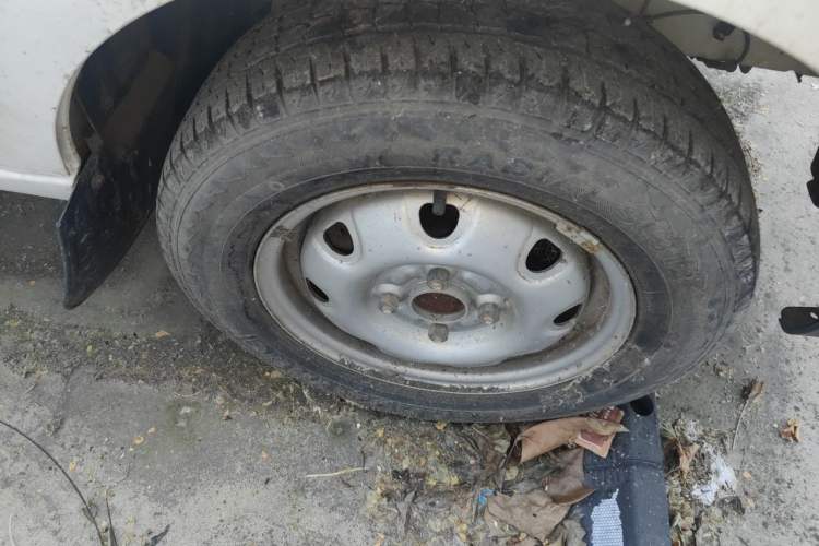 Used CHANGAN KAICHENG Star 3 2015 1.2L Base Model Non-Air-Conditioned EA12V Right Front Wheel Hub