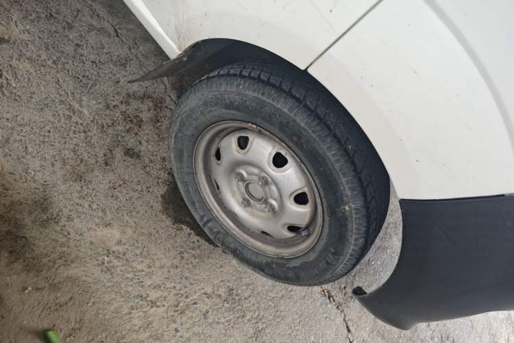 Used CHANGAN KAICHENG Star 3 2015 1.0L Value Edition Non-Air-Conditioned C10 Right Front Wheel Hub