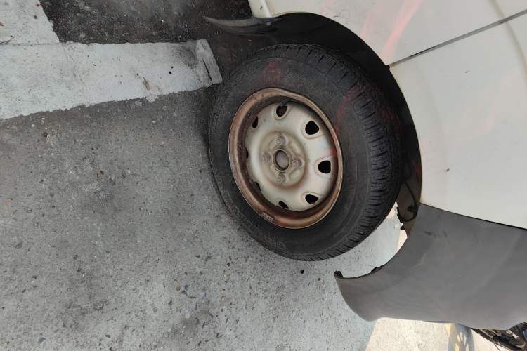 Used CHANGAN KAICHENG Star 3 2015 1.2L Base Model Non-Air-Conditioned EA12V Right Front Wheel Hub