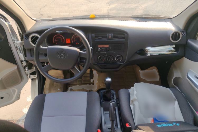 Used CHANGAN KAICHENG Star 5 2021 1.4L Standard-Model Bus China VI EA14MR Center Console