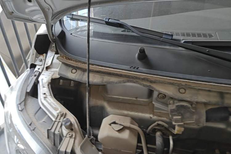 Used CHANGAN KAICHENG Star 5 2020 1.4L Standard-Model Bus China VI EA14MR Engine Bay Right