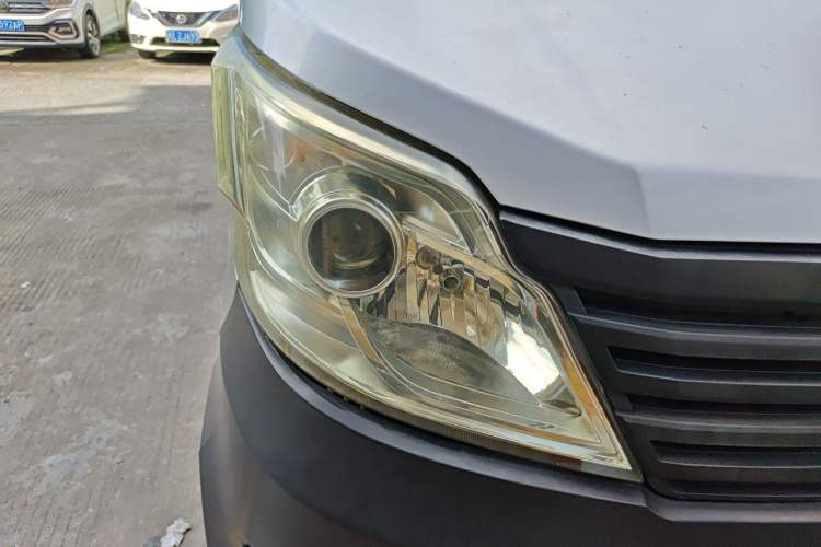 Used CHANGAN KAICHENG Star 5 2020 1.4L Standard Van China VI Certified EA14MR Right Front Headlight