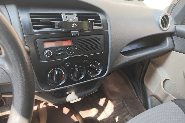 Used CHANGAN KAICHENG Star 5 2021 1.4L Base Model Passenger Vehicle China VI Standard EA14MR Audio And AC Panel