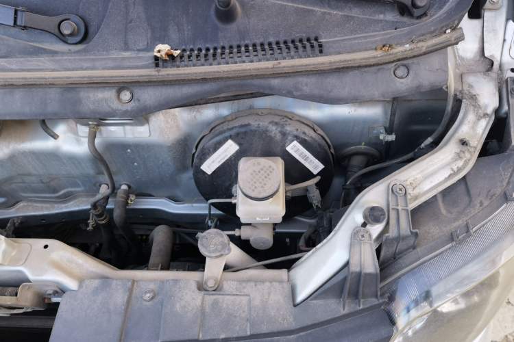 Used CHANGAN KAICHENG Star 5 2021 1.4L Standard Van China VI EA14MR Engine Bay Left