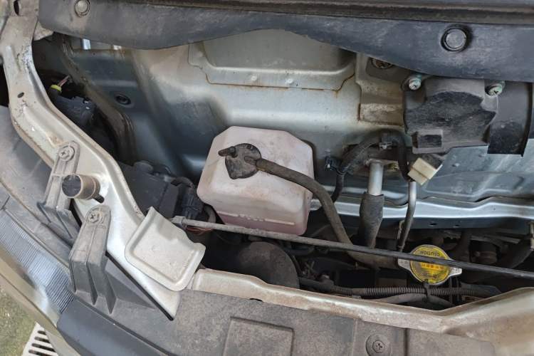 Used CHANGAN KAICHENG Star 5 2021 1.4L Base Van China VI EA14MR Engine Bay Right
