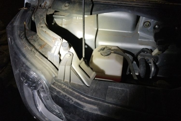 Used CHANGAN KAICHENG Star 5 2021 1.4L Standard-Model Bus China VI EA14MR Engine Bay Right