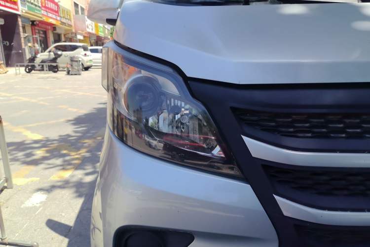 Used CHANGAN KAICHENG Star 5 2021 1.4L Standard Van China VI EA14MR Right Front Headlight