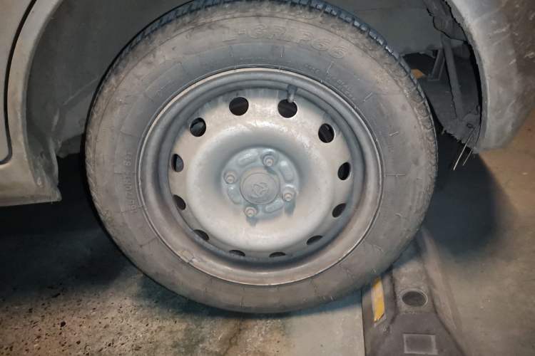Used CHANGAN KAICHENG Star 5  Right Front Wheel Hub