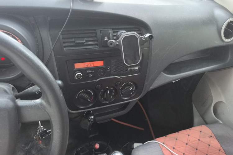 Used CHANGAN KAICHENG Star 5 2021 1.4L Base Van China VI EA14MR Audio And AC Panel