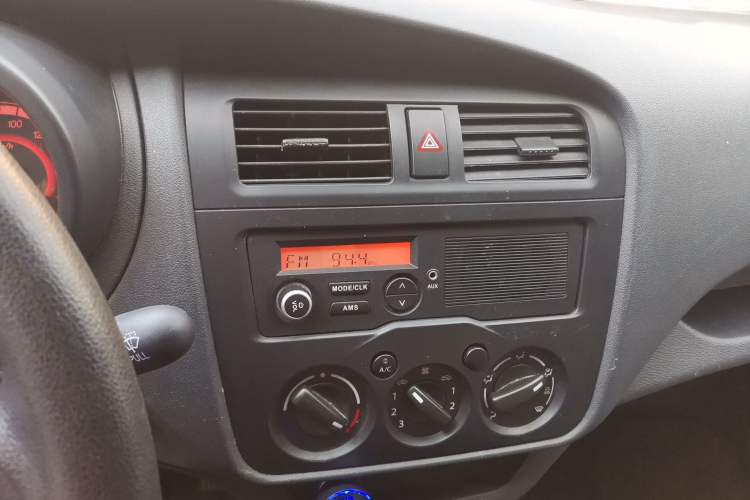 Used CHANGAN KAICHENG Star 5 2021 1.4L Base Van China VI EA14MR Audio And AC Panel