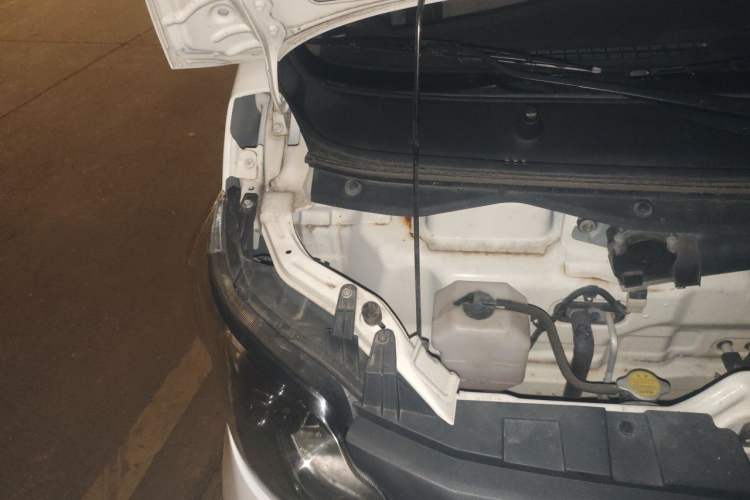 Used CHANGAN KAICHENG Star 5 2021 1.4L Standard-Model Bus China VI EA14MR Engine Bay Right