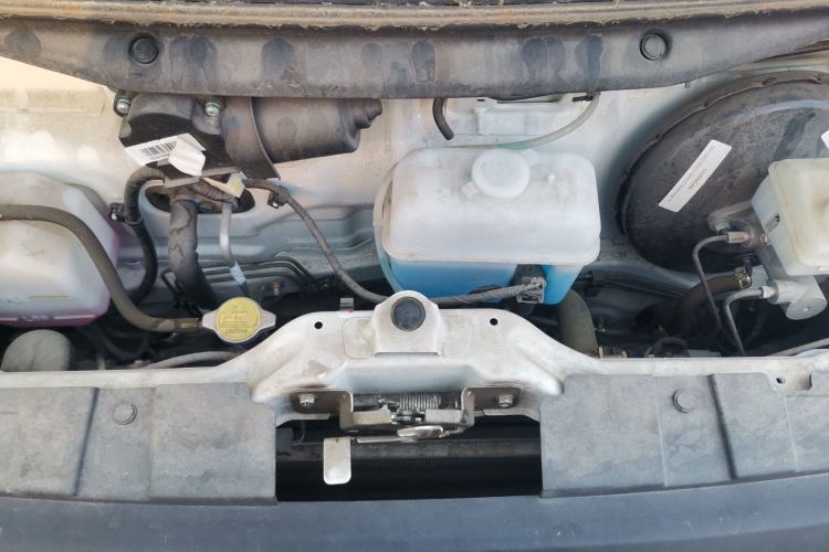 Used CHANGAN KAICHENG Star 5 2021 1.4L Base Van China VI EA14MR Engine Bay