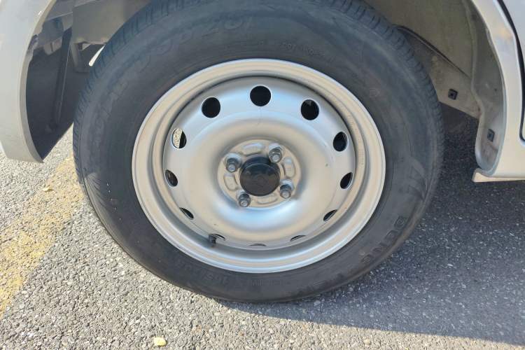 Used CHANGAN KAICHENG Star 5 2022 1.4L Classic Edition Passenger Vehicle JL473Q3 Left Front Wheel Hub