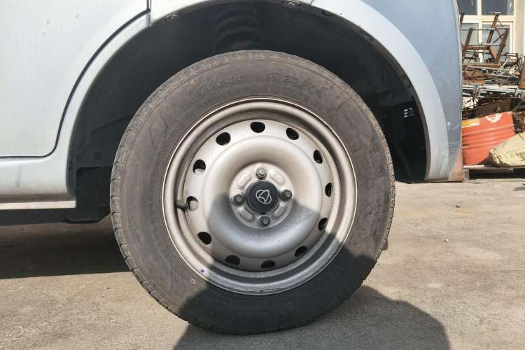 Used CHANGAN KAICHENG Star 5 2022 1.4L Classic Edition Passenger Vehicle JL473Q3 Right Front Wheel Hub