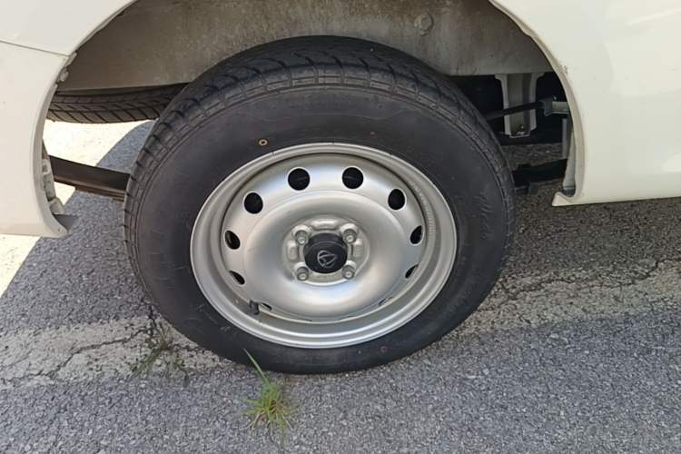 Used CHANGAN KAICHENG Star 5 2022 1.4L Classic Edition Passenger Vehicle JL473Q3 Right Rear Wheel Hub