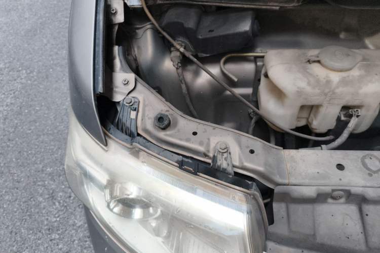 Used CHANGAN KAICHENG Star 7 2014 1.4L Base Version E14V Engine Bay Right