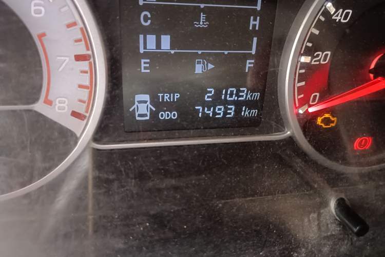 Used CHANGAN KAICHENG Star 7 2014 1.4L Comfort Edition E14V Odometer Close Up