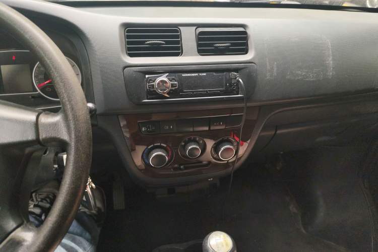 Used CHANGAN KAICHENG Star 7 2014 1.4L Base Version E14V Audio And AC Panel