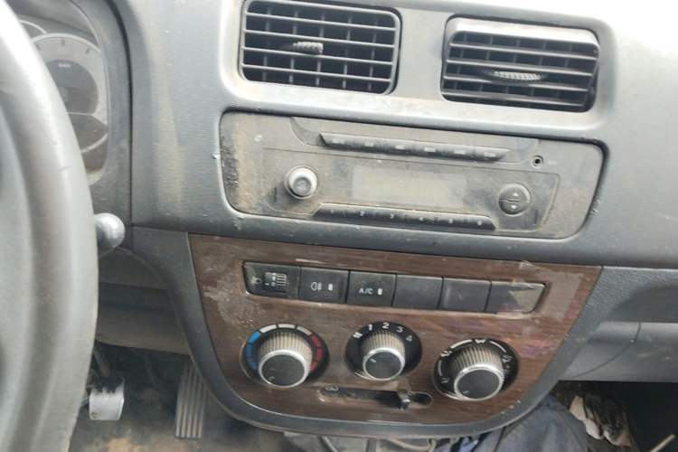 Used CHANGAN KAICHENG Star 7 2014 1.4L Base Version E14V Audio And AC Panel