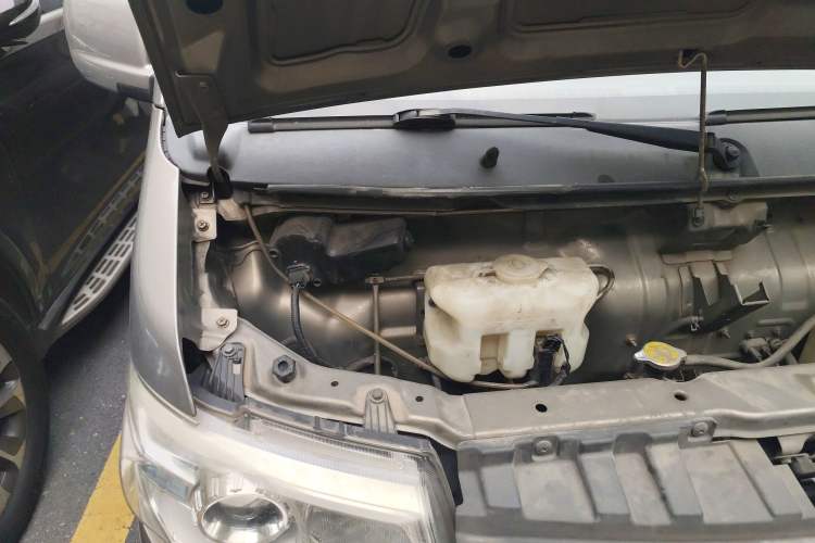 Used CHANGAN KAICHENG Star 7 2014 1.4L Base Version E14V Engine Bay Right