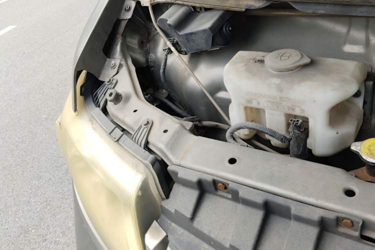 Used CHANGAN KAICHENG Star 7 2014 1.4L Base Version E14V Engine Bay Right