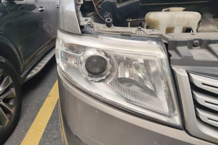 Used CHANGAN KAICHENG Star 7 2014 1.4L Base Version E14V Right Front Headlight
