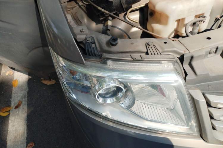 Used CHANGAN KAICHENG Star 7 2014 1.4L Elite Version E14V Right Front Headlight