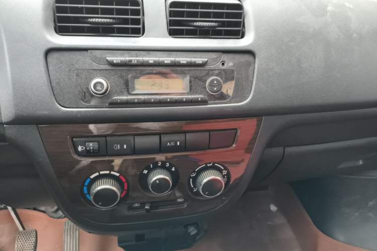 Used CHANGAN KAICHENG Star 7 2014 1.4L Base Version E14V Audio And AC Panel