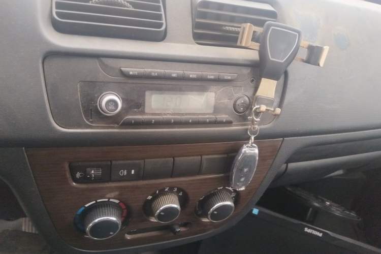 Used CHANGAN KAICHENG Star 7 2014 1.4L Base Version E14V Audio And AC Panel