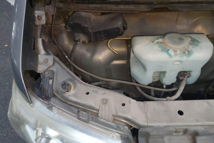 Used CHANGAN KAICHENG Star 7 2014 1.4L Base Version E14V Engine Bay Right