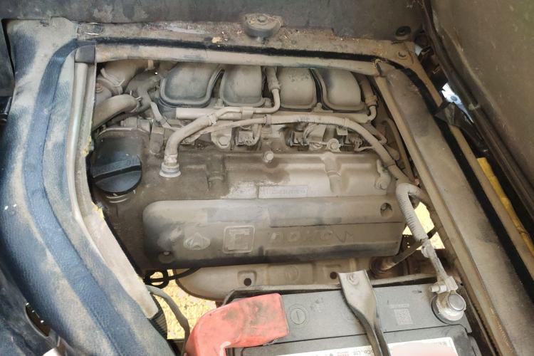 Used CHANGAN KAICHENG Star 7 2014 1.4L Base Version E14V Engine Bay