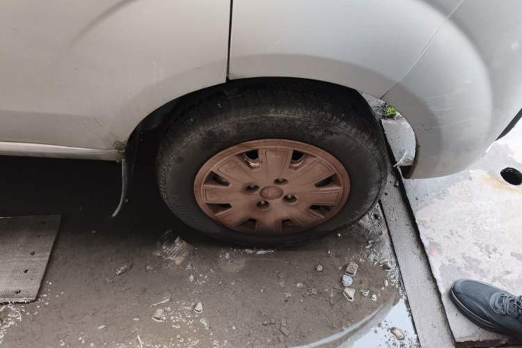 Used CHANGAN KAICHENG Star 7 2014 1.4L Base Version E14V Right Front Wheel Hub