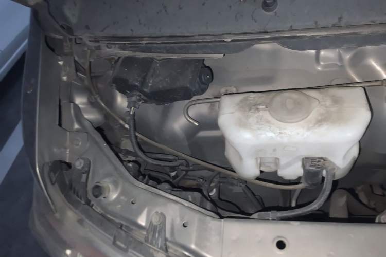 Used CHANGAN KAICHENG Star 7 2014 1.4L Base Version E14V Engine Bay Right