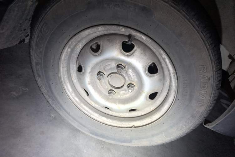 Used CHANGAN KAICHENG Star 7 2014 1.4L Base Version E14V Right Front Wheel Hub