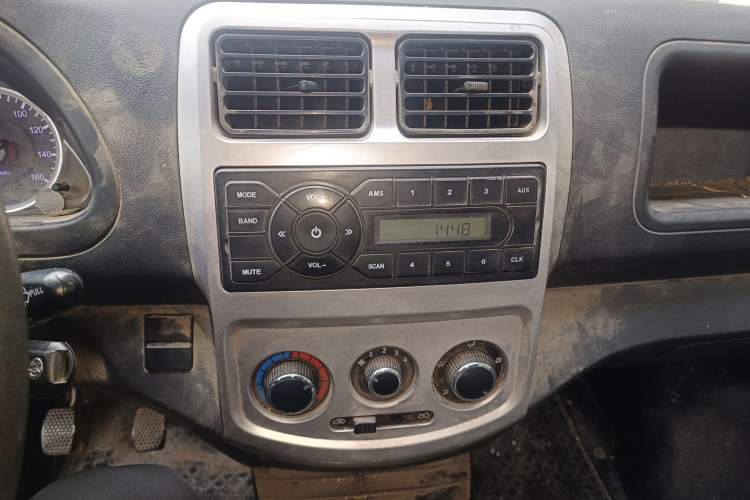Used CHANGAN KAICHENG Star 9 2020 1.5L Basic Van Transporter 2 Seats China VI Standard DAM15KR Audio And AC Panel
