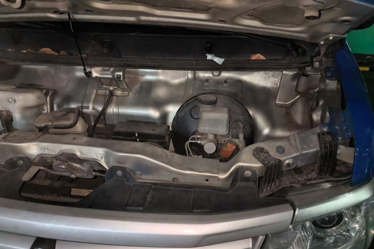 Used CHANGAN KAICHENG Star 9 2015 1.5L Base Version 4G15S Engine Bay Left