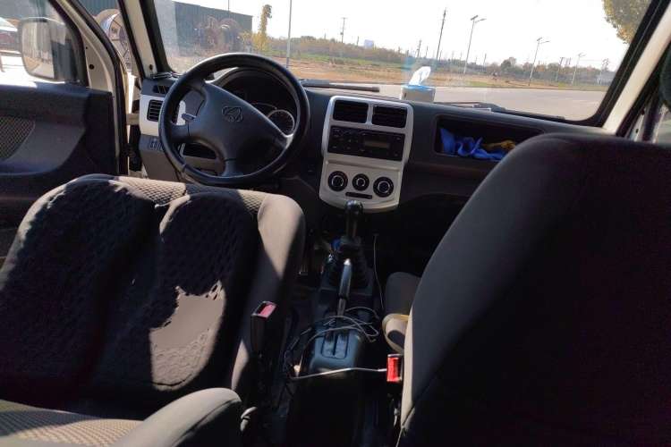 Used CHANGAN KAICHENG Star 9 2015 1.5L Base Version 4G15S Center Console