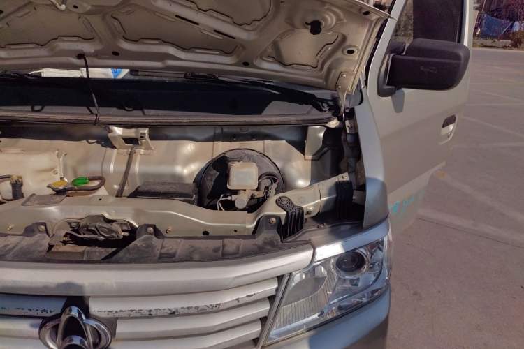Used CHANGAN KAICHENG Star 9 2015 1.5L Base Version 4G15S Engine Bay Left