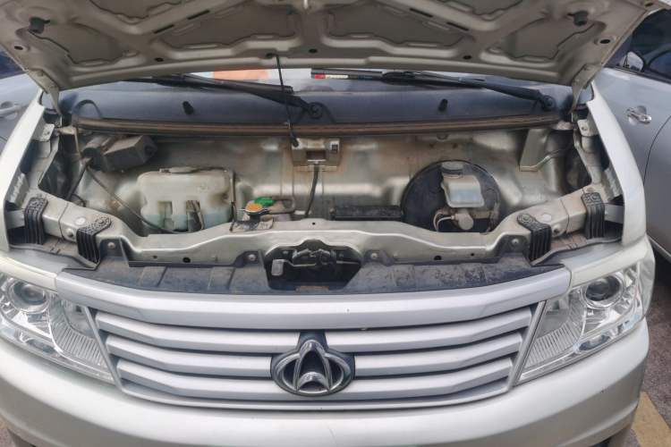 Used CHANGAN KAICHENG Star 9 2015 1.5L Standard 4G15S Engine Bay