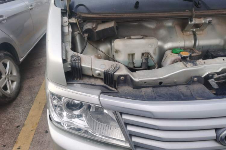 Used CHANGAN KAICHENG Star 9 2015 1.5L Standard 4G15S Engine Bay Right
