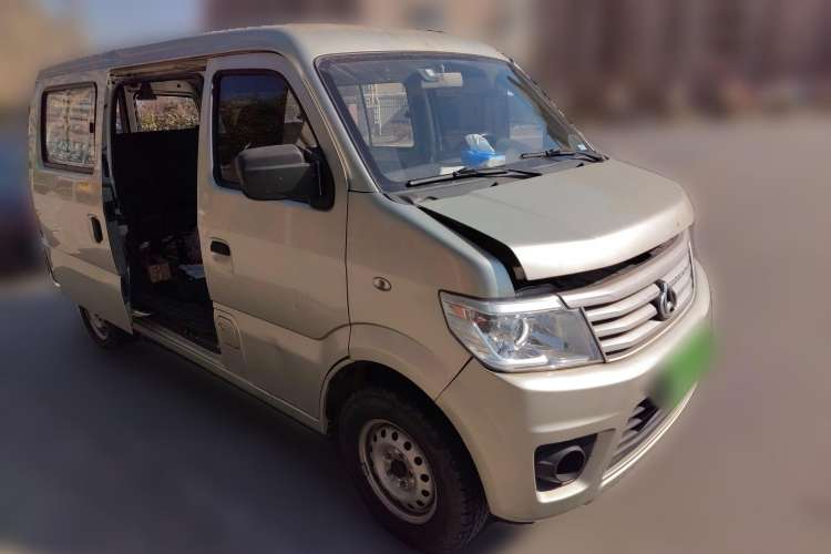 Used CHANGAN KAICHENG Star 9 2015 1.5L Base Version 4G15S Front Right 45 Deg
