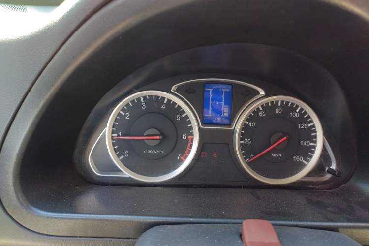 Used CHANGAN KAICHENG Star 9 2015 1.5L Base Version 4G15S Odometer Close Up