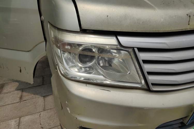 Used CHANGAN KAICHENG Star 9 2015 1.5L Base Version 4G15S Right Front Headlight