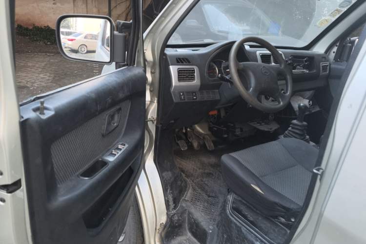 Used CHANGAN KAICHENG Star 9 2015 1.5L Base Version 4G15S Driver Seat