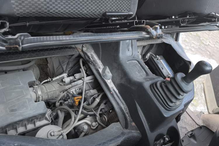 Used CHANGAN KAICHENG Star 9 2015 1.5L Base Version 4G15S Engine Bay