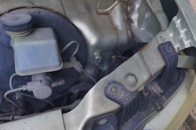 Used CHANGAN KAICHENG Star 9 2015 1.5L Base Version 4G15S Engine Bay Left
