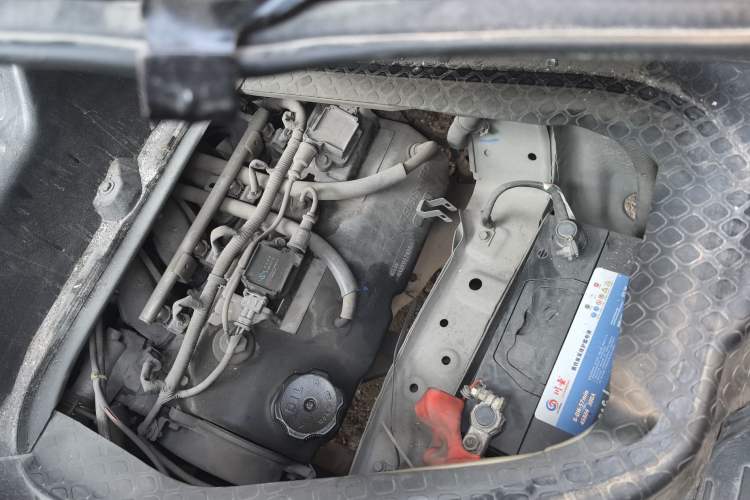 Used CHANGAN KAICHENG Star 9 2015 1.5L Base Version 4G15S Engine Bay Left